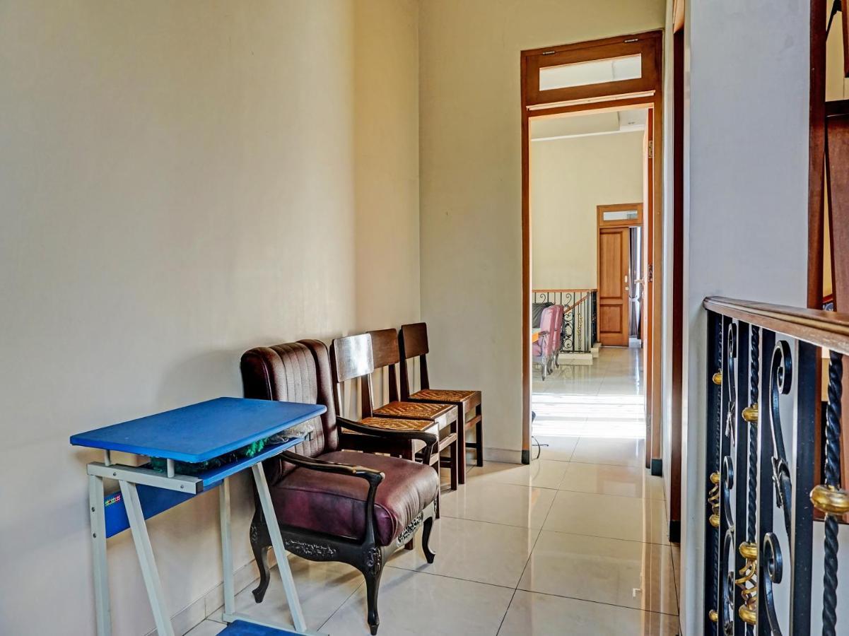Spot On 91530 Sumpil Syariah Hotel Malang Ngoại thất bức ảnh