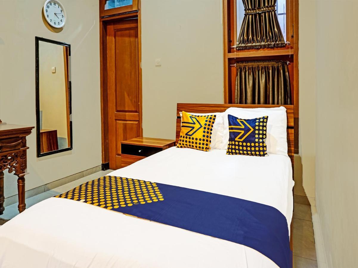 Spot On 91530 Sumpil Syariah Hotel Malang Ngoại thất bức ảnh