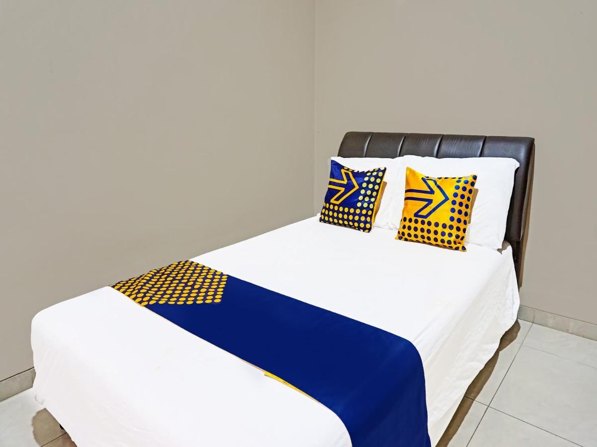 Spot On 91530 Sumpil Syariah Hotel Malang Ngoại thất bức ảnh