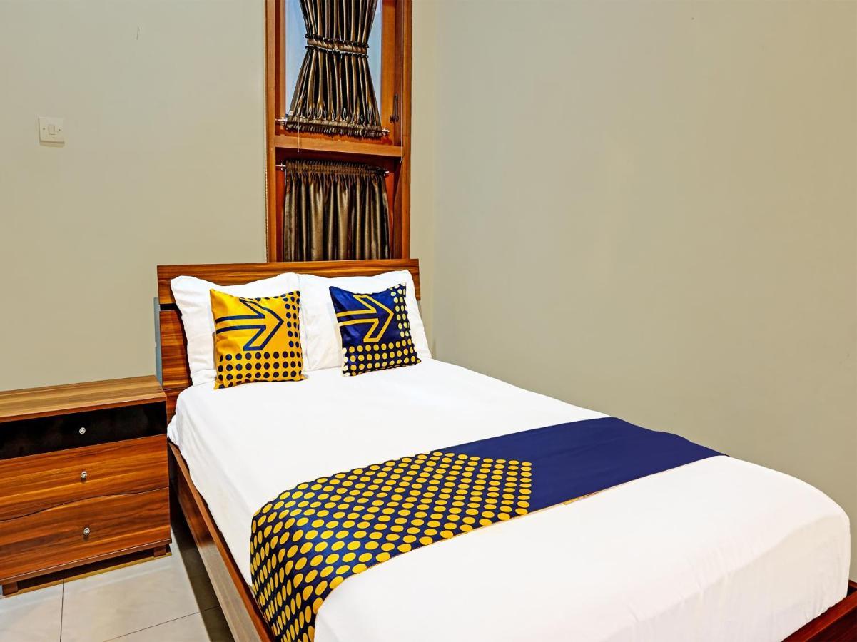 Spot On 91530 Sumpil Syariah Hotel Malang Ngoại thất bức ảnh