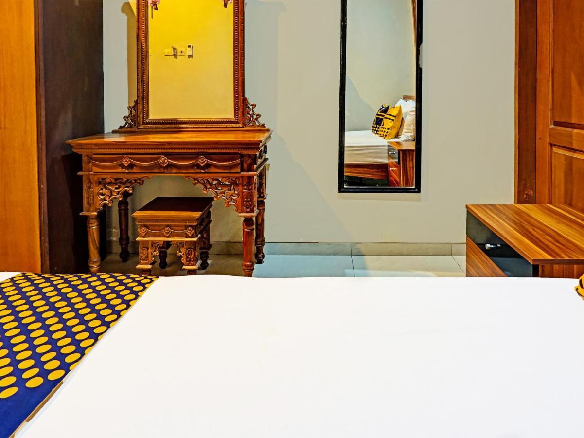 Spot On 91530 Sumpil Syariah Hotel Malang Ngoại thất bức ảnh